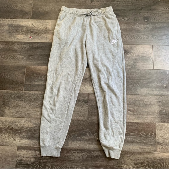 nike joggers - Picture 2 of 4